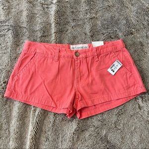 NWT size 5/6 coral aero chino shorts
